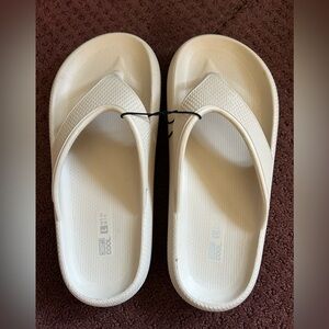 32° Degrees Platform Flip Flops